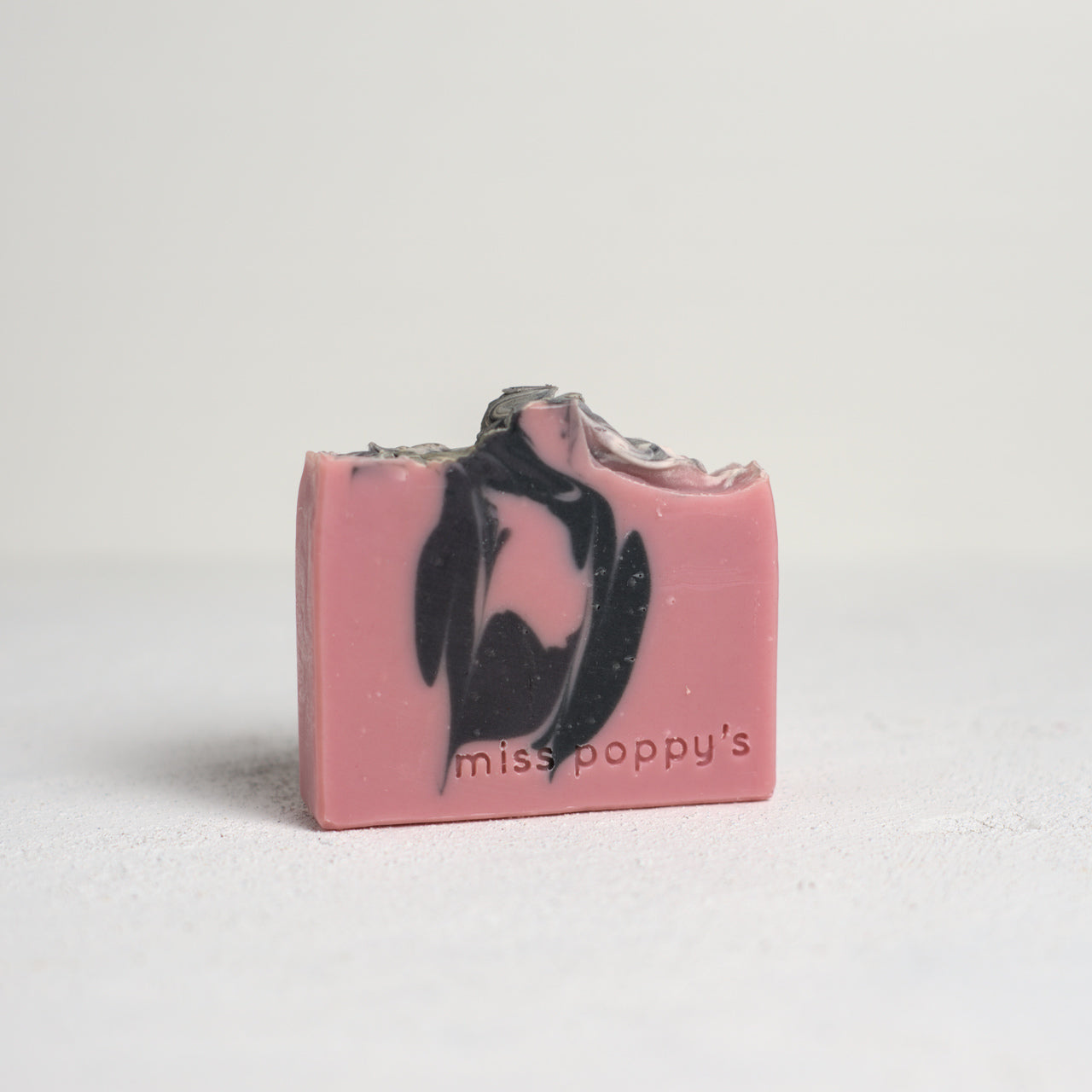 Feste Ganzkörperseife: Chuck Raspberry von miss poppy's