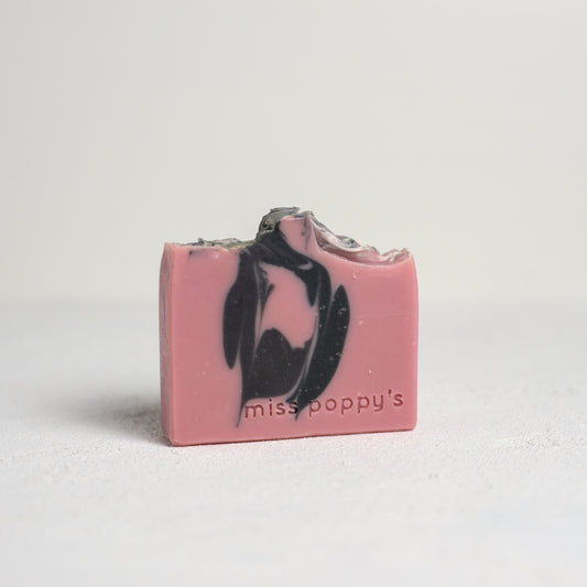 Feste Ganzkörperseife: Chuck Raspberry von miss poppy's