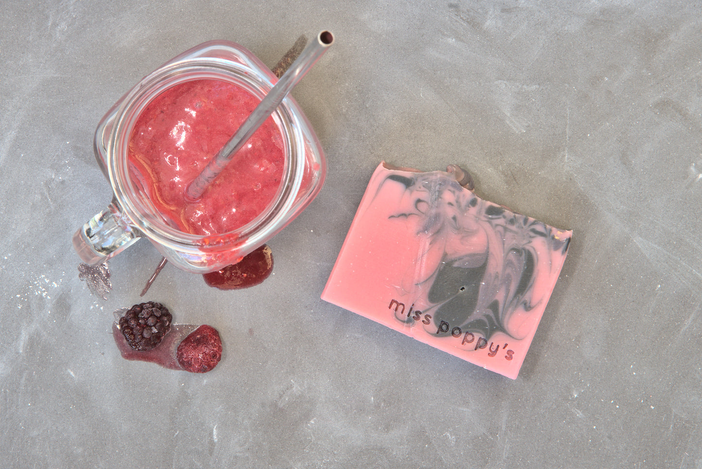 Feste Ganzkörperseife: Chuck Raspberry von miss poppy's