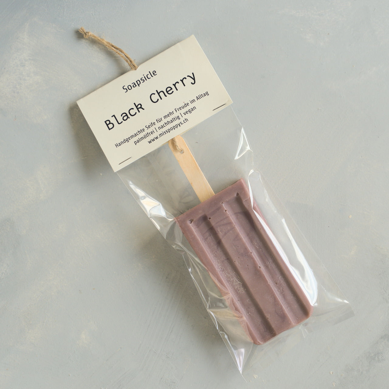 Feste Ganzkörperseife: Soapsicle Black Cherry von miss poppy's