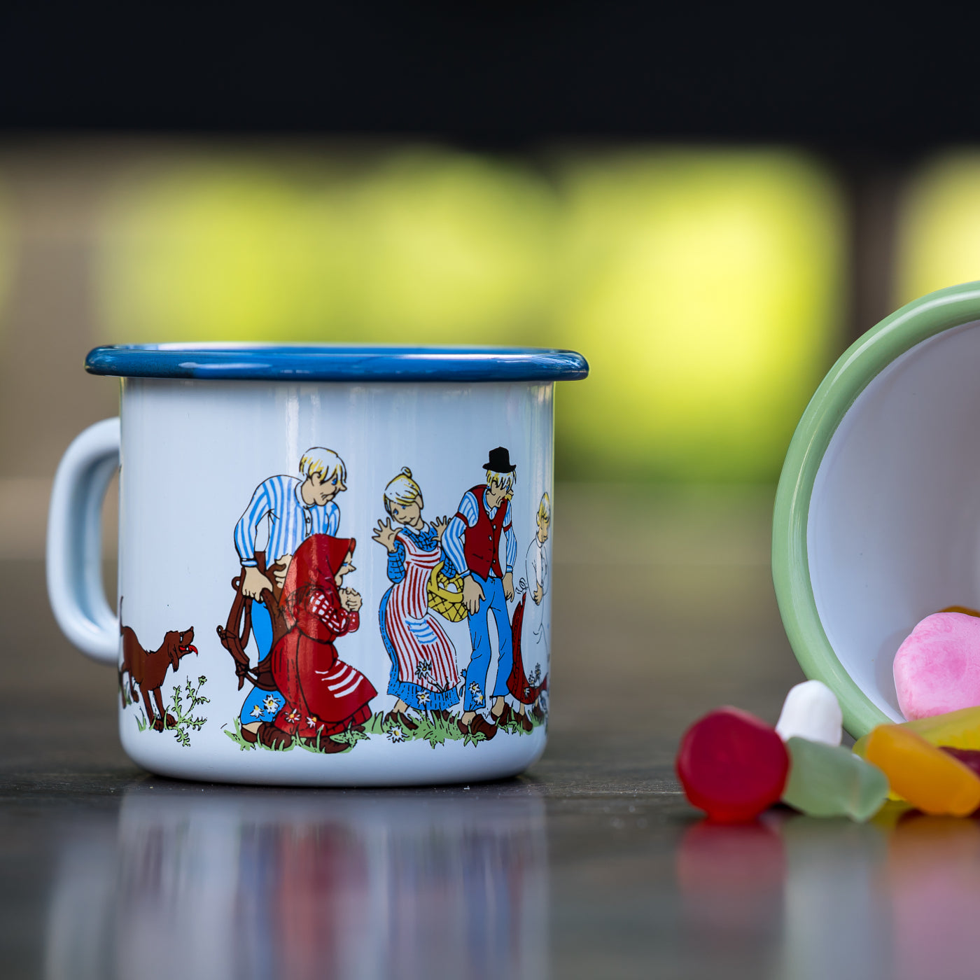 Tasse aus Emaille: Michel aus Lönneberga - Die Familie von Muurla