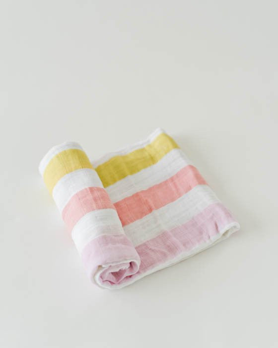 Cotton Muslin Swaddle: "Cabana Stripe" von Little Unicorn