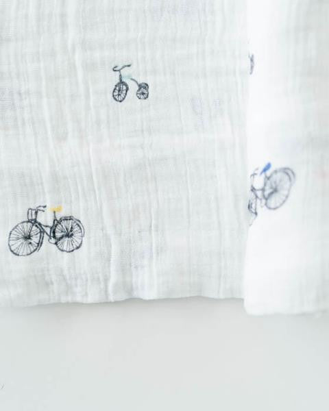 Cotton Muslin Swaddle: "Bike Family" von Little Unicorn