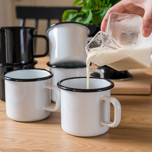 Tasse aus Emaille: Basic - 3,7 dl weiss von Muurla