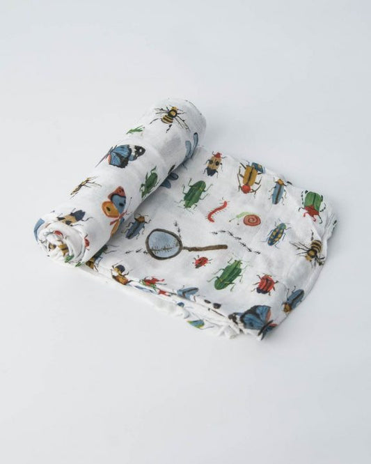 Deluxe Muslin Swaddle: "Bugs" von Little Unicorn